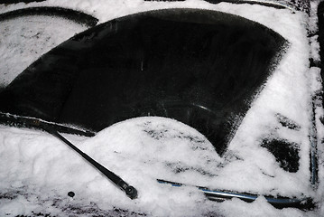 Image showing car windshield with snow 