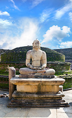 Image showing Stone Buddha on Vatadage