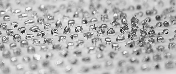 Image showing Silver jewelry on the counter