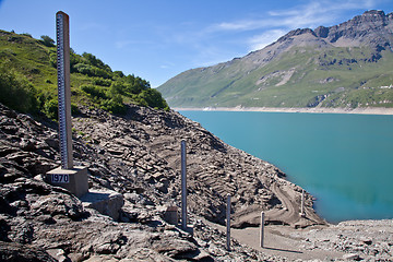 Image showing Dam water level measurement