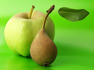 Image showing Apple & pear.