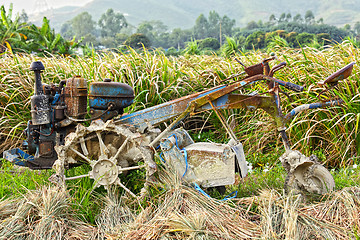 Image showing old abandoned tractor