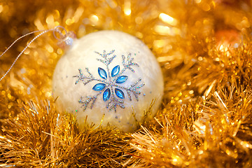 Image showing White ball with a snowflake