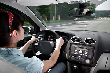 Image showing women driving a car