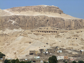 Image showing western Thebes in sunny ambiance