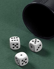 Image showing dice and cup