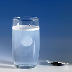 Image showing fizzy tablet in a glass of water