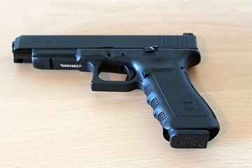 Image showing Glock 34