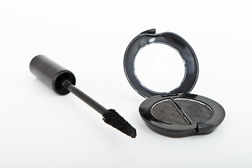 Image showing mascara and eyeshadow