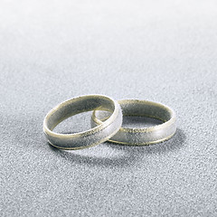 Image showing frosted wedding rings