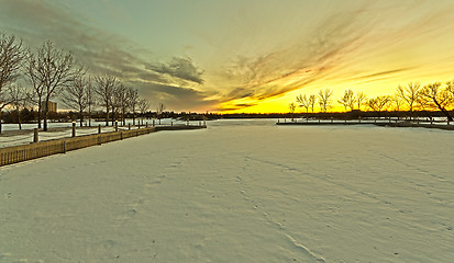 Image showing Wascana lake freezing