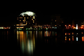 Image showing night cardiff bay