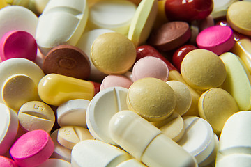 Image showing various pills