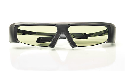 Image showing Stereo 3D TV: active shutter glasses on white