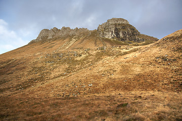Image showing brown overgrown hills near Stac Pollaidh