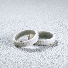 Image showing frosted wedding rings