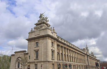 Image showing Statues on Hull Guildhall