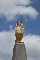 Image showing Gold Owl Statue