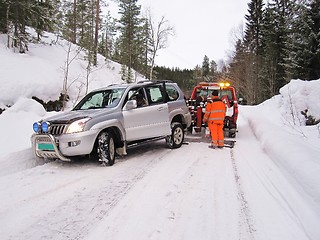 Image showing Car rescue