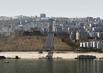 Image showing city at Yangtze River