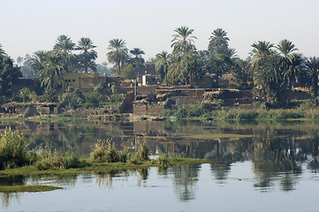 Image showing Nile waterside scenery between Aswan and Luxor