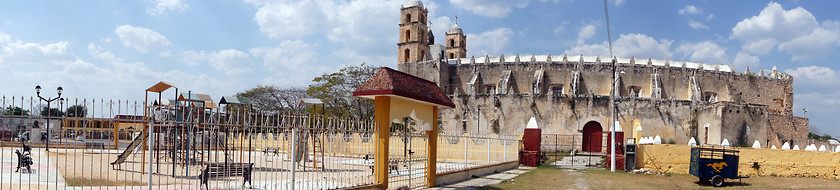 Image showing Church and park