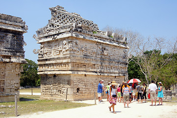 Image showing Tourists in Chichen Itza