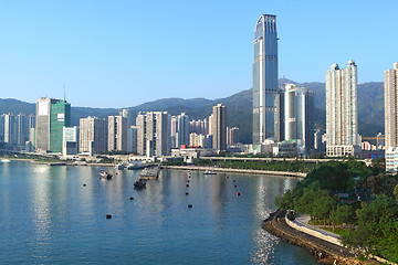 Image showing skylines of urban area at daytime