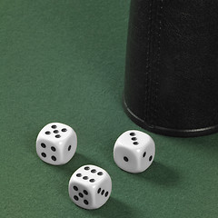 Image showing dice and cup