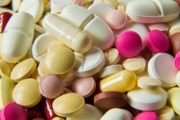 Image showing various pills