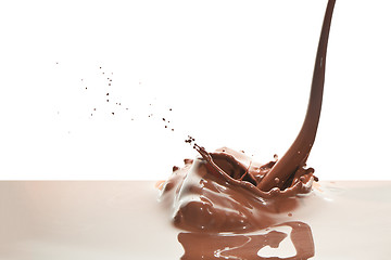 Image showing pouring chocolate