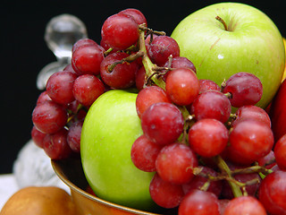 Image showing Grapes and Apples