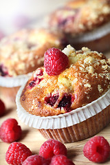 Image showing 	Cupcake with raspberry