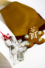 Image showing gingerbread man and gift bag 