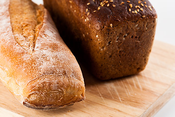 Image showing fresh bread and baguette