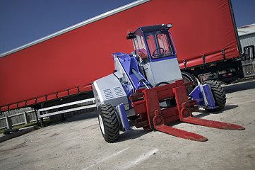 Image showing Truck Mounted Forklift With Trailor