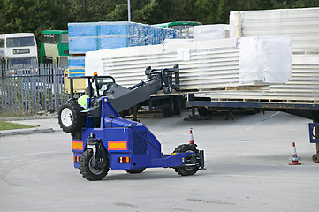 Image showing truck mounted forklift