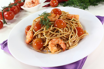 Image showing Spaghetti with shrimp and dill