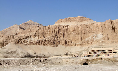 Image showing Deir el-Bahri in sunny ambiance