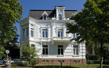 Image showing white house in Freiburg