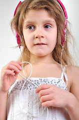 Image showing child with headphones