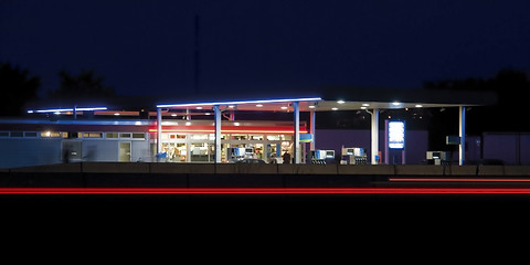 Image showing service station