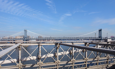 Image showing Manhattan Bridge in sunny ambiance