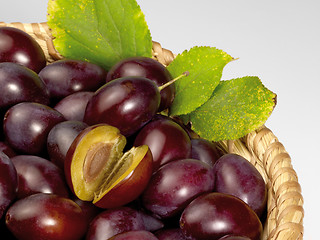 Image showing plums