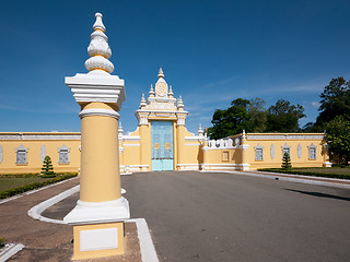 Image showing Entrance to the Royal Palace in Phnom Penh