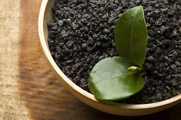 Image showing Fresh and dried tea