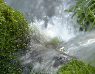 Image showing fount with sputtering water