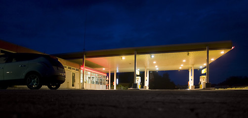 Image showing service station