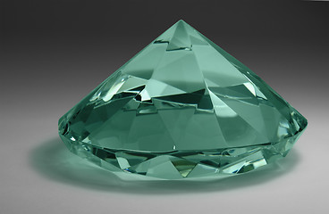 Image showing green diamond in gradient back