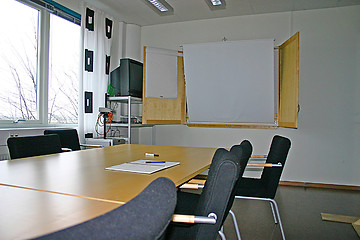 Image showing office